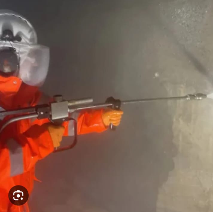 INDUSTRIAL CLEANING 8